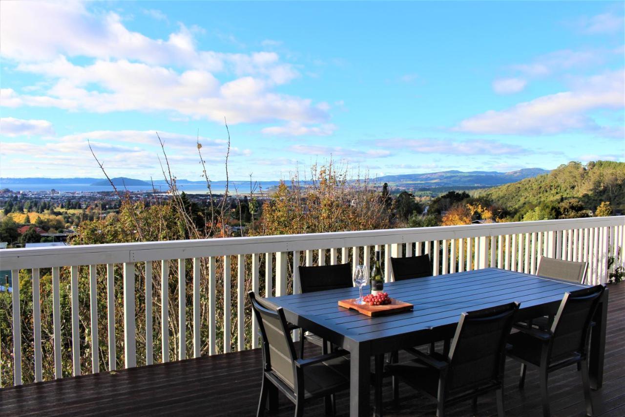 Serenity Views Rotorua Exterior photo