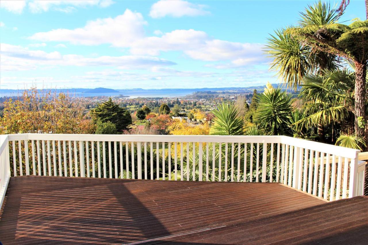 Serenity Views Rotorua Exterior photo